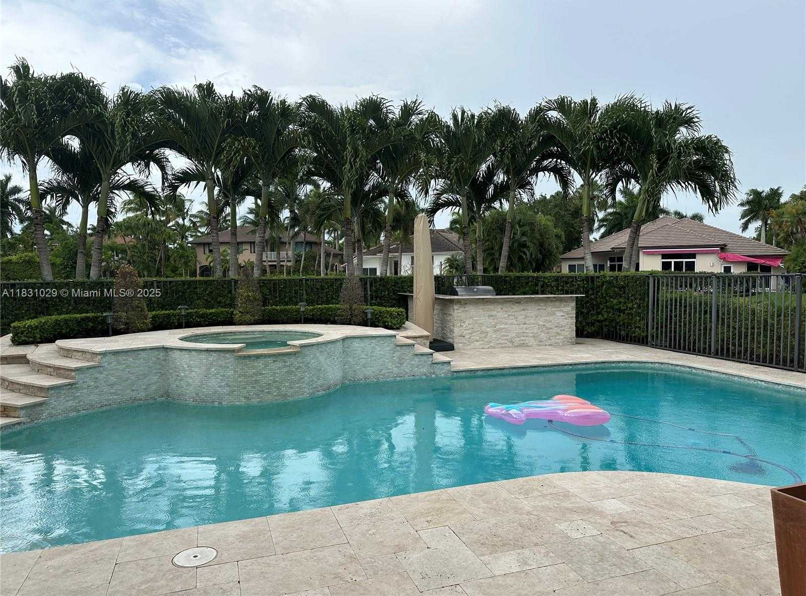 Small Image of 2534 MONTCLAIRE CT, Weston Number 9