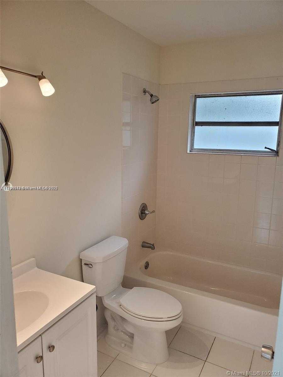 Small Image of 1630 NORTH EAST 157TH, North Miami Beach Number 12