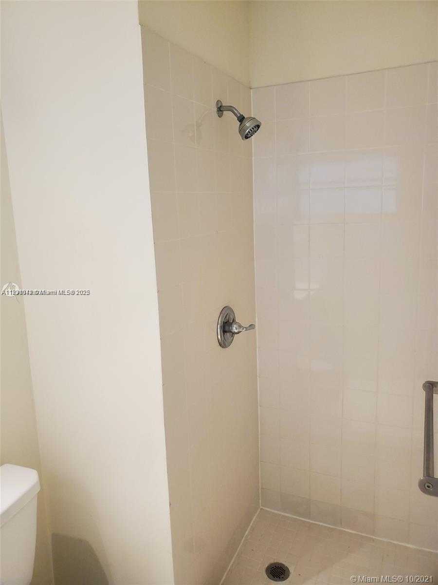 Small Image of 1630 NORTH EAST 157TH, North Miami Beach Number 17