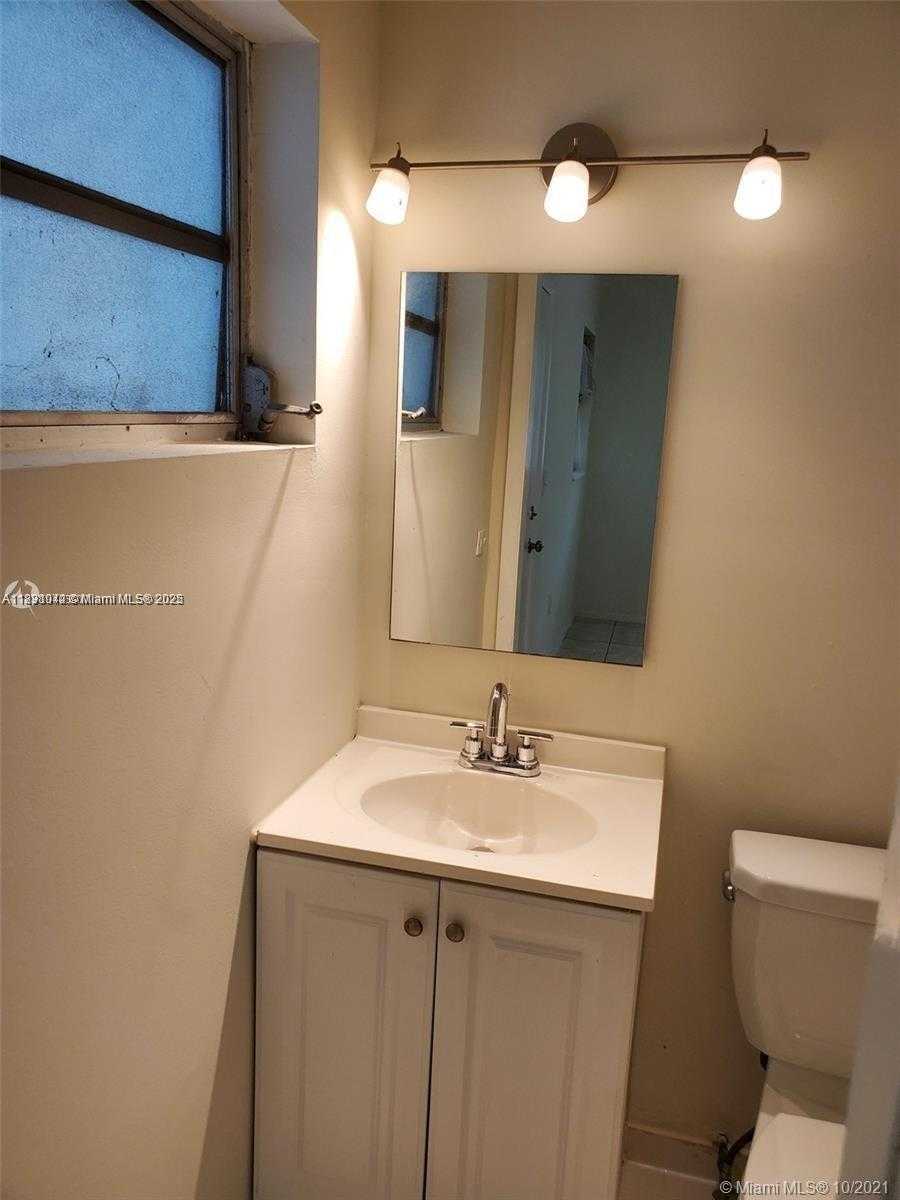 Small Image of 1630 NORTH EAST 157TH, North Miami Beach Number 18