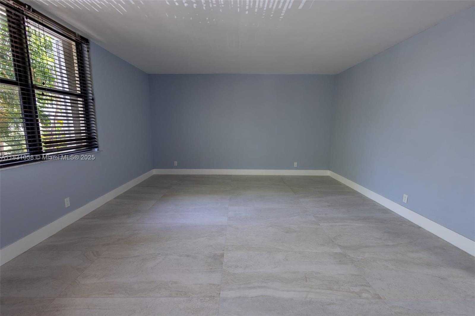 Small Image of 20350 WEST COUNTRY CLUB DR #PH24-4, Aventura Number 28
