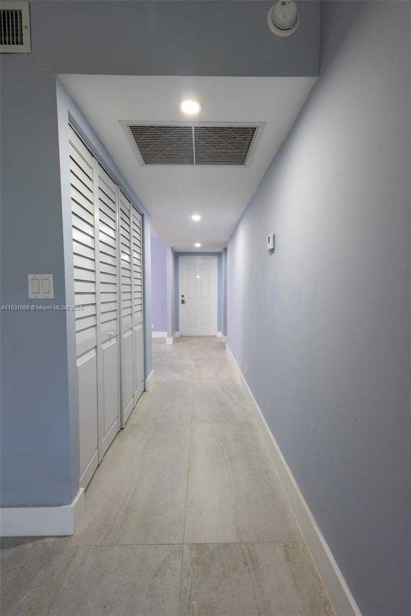 Small Image of 20350 WEST COUNTRY CLUB DR #PH24-4, Aventura Number 5