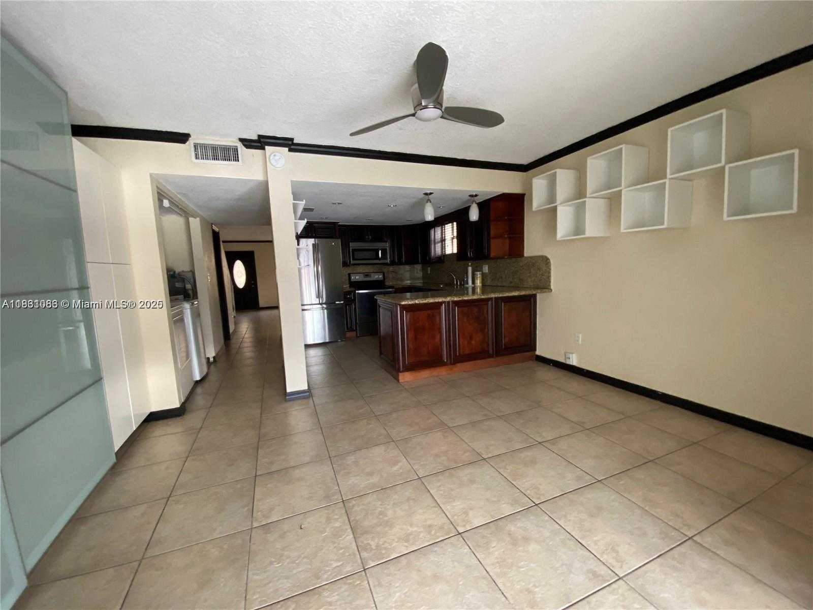 Small Image of 5470 WEST 26TH CT #301, Hialeah Number 8