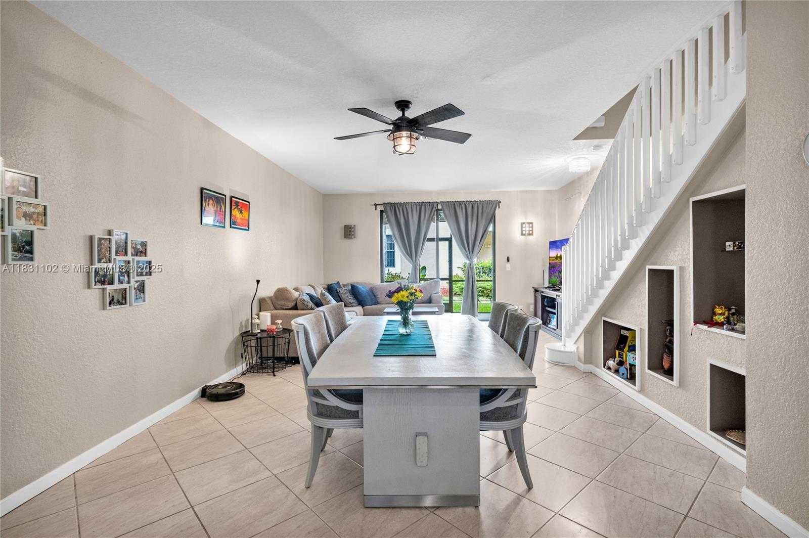 Small Image of 4137 BRIAR LN #4137, Weston Number 4