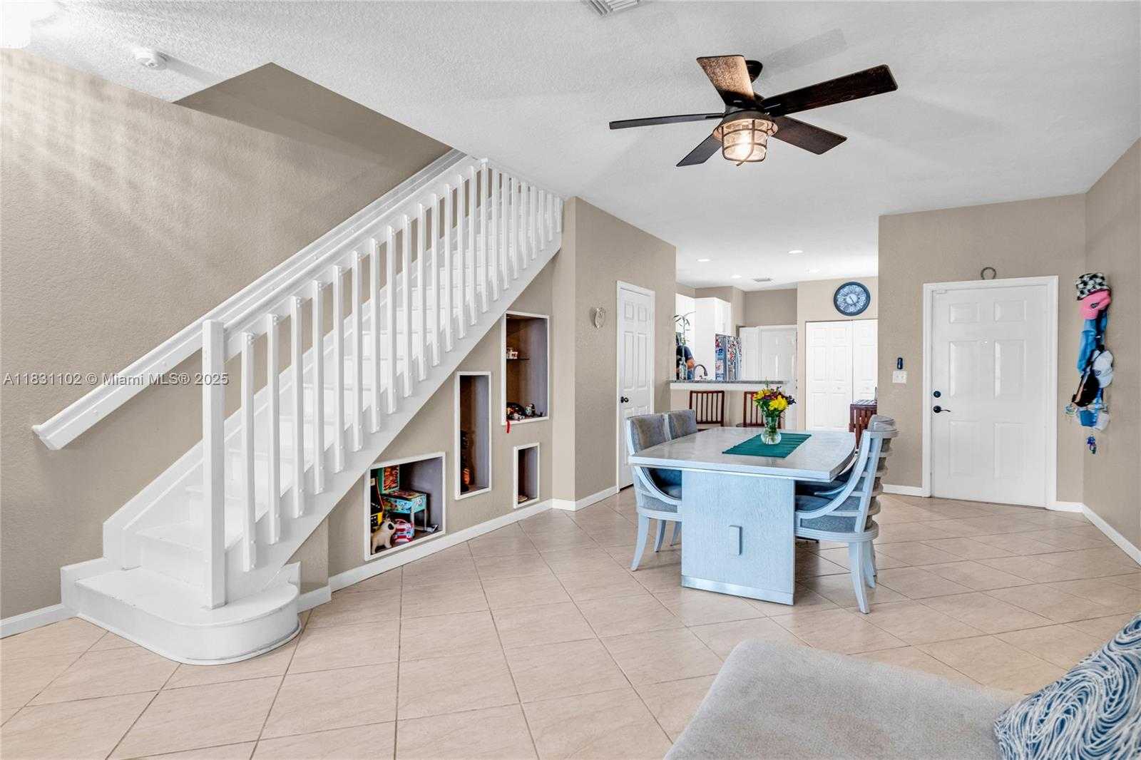 Small Image of 4137 BRIAR LN #4137, Weston Number 6
