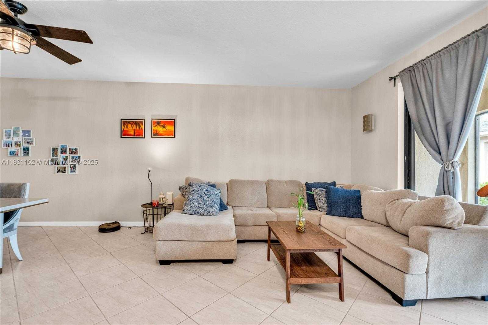 Small Image of 4137 BRIAR LN #4137, Weston Number 8