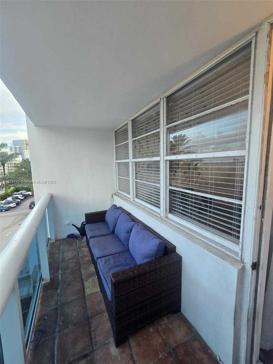 Small Image of 6770 INDIAN CREEK DR #4T, Miami Beach Number 18