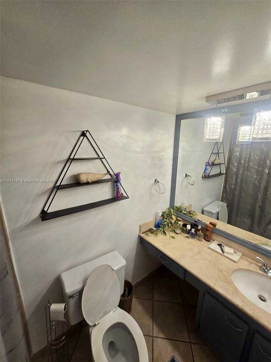 Small Image of 6770 INDIAN CREEK DR #4T, Miami Beach Number 21