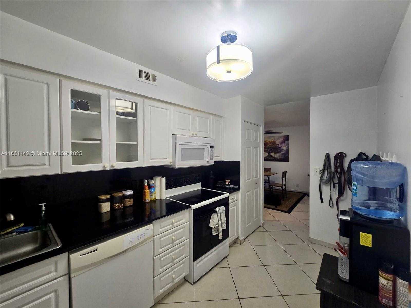 Small Image of 6770 INDIAN CREEK DR #4T, Miami Beach Number 23