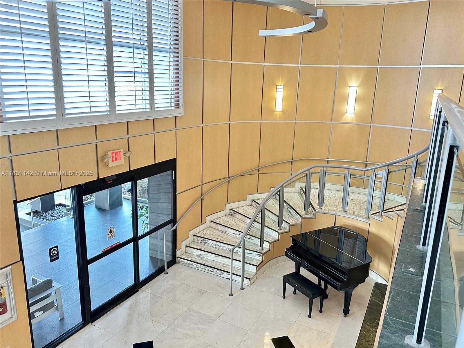 Small Image of 6770 INDIAN CREEK DR #4T, Miami Beach Number 3