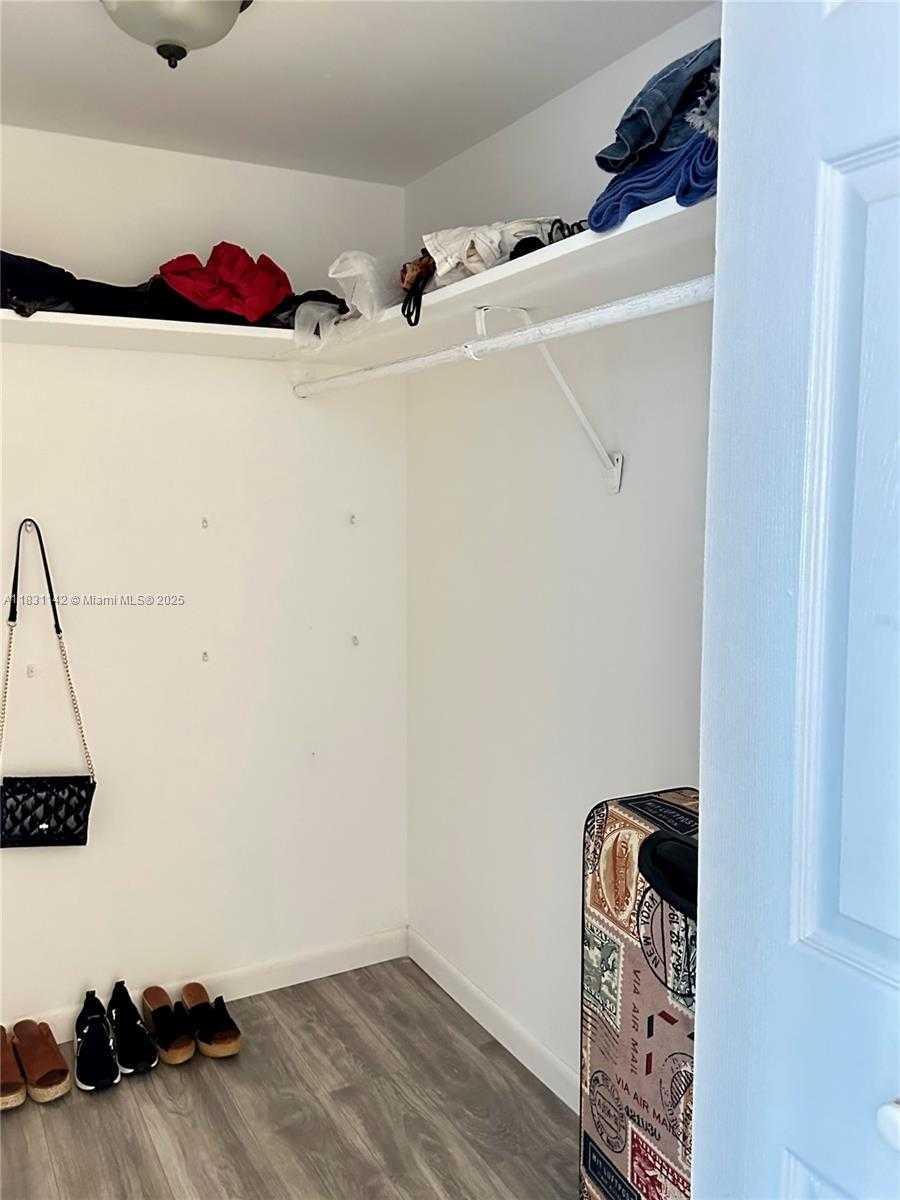 Small Image of 6770 INDIAN CREEK DR #4T, Miami Beach Number 36