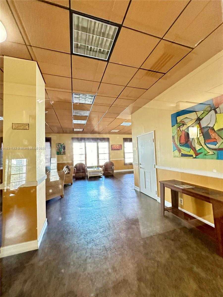 Small Image of 6770 INDIAN CREEK DR #4T, Miami Beach Number 51