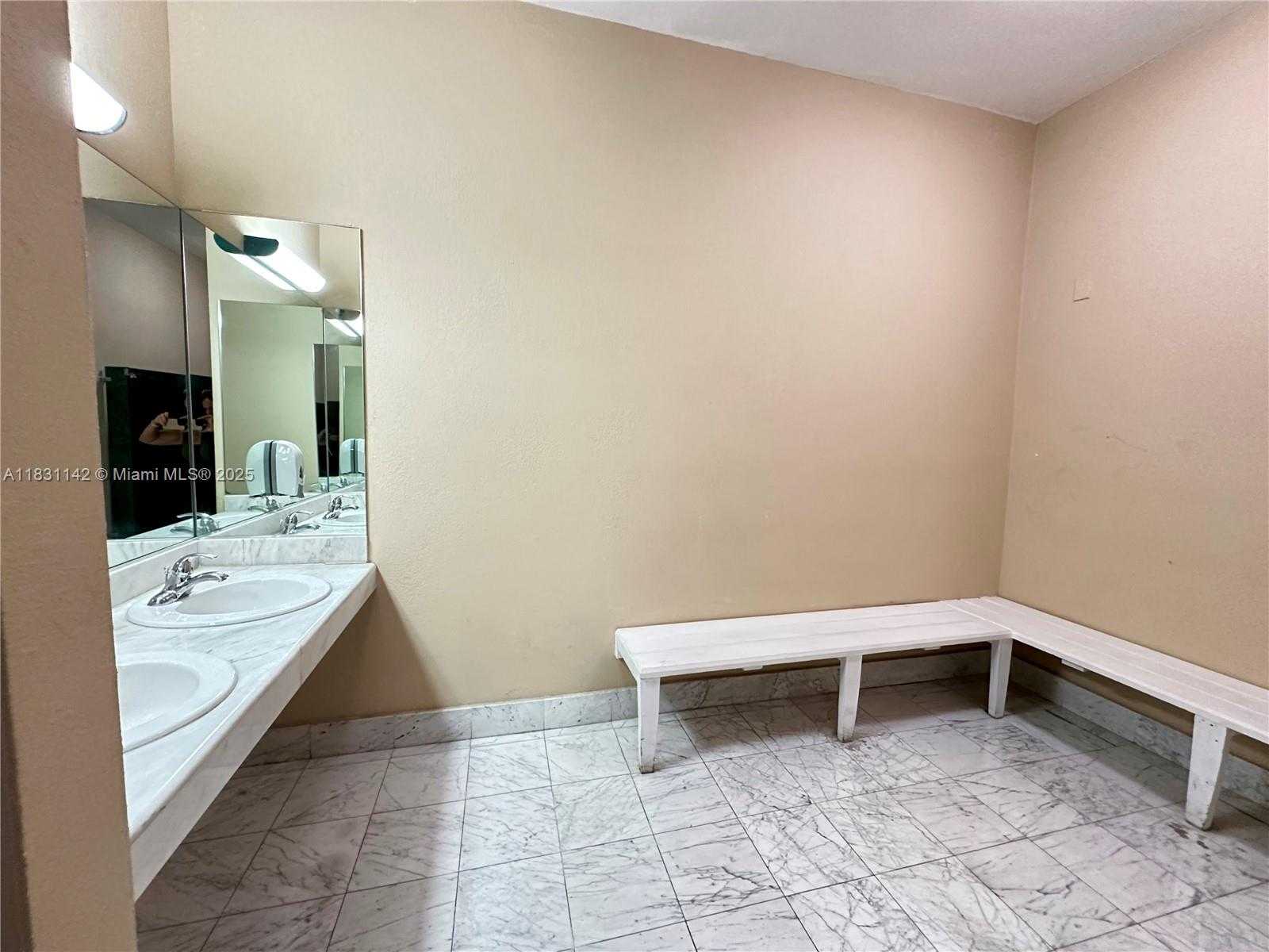 Small Image of 6770 INDIAN CREEK DR #4T, Miami Beach Number 52