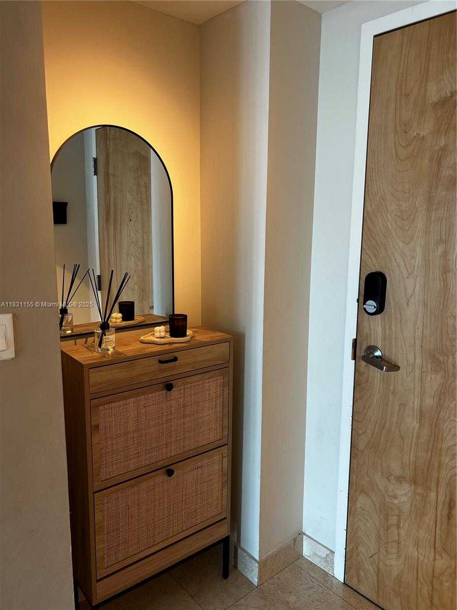 Small Image of 350 SOUTH MIAMI AVE #3302, Miami Number 17
