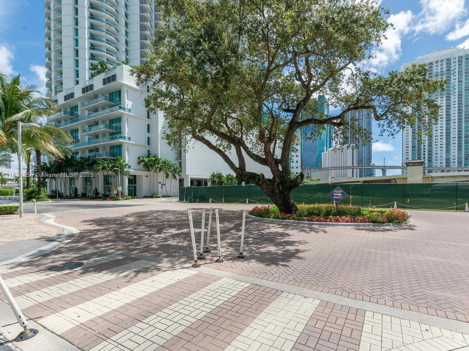 Small Image of 350 SOUTH MIAMI AVE #3302, Miami Number 2