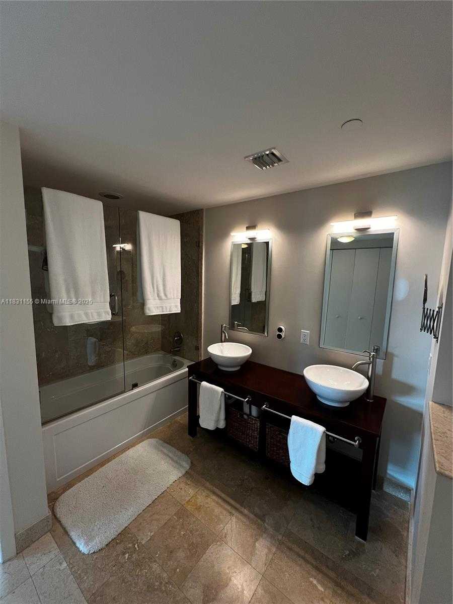 Small Image of 350 SOUTH MIAMI AVE #3302, Miami Number 57