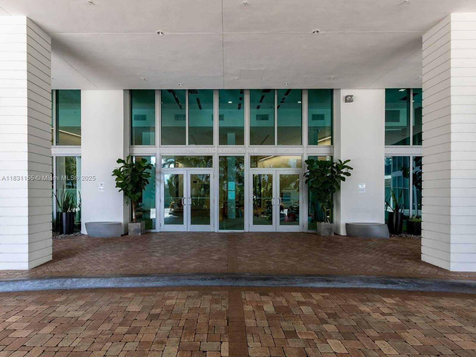 Small Image of 350 SOUTH MIAMI AVE #3302, Miami Number 6