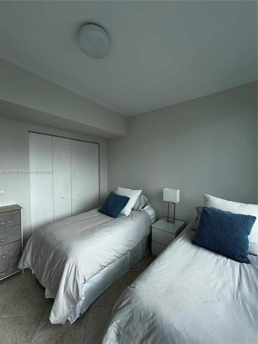 Small Image of 350 SOUTH MIAMI AVE #3302, Miami Number 62