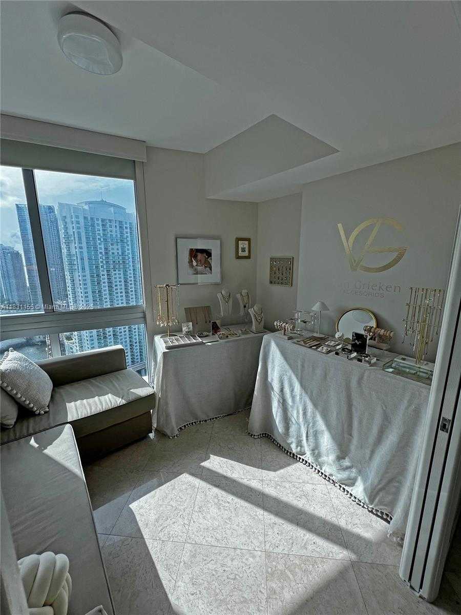 Small Image of 350 SOUTH MIAMI AVE #3302, Miami Number 67