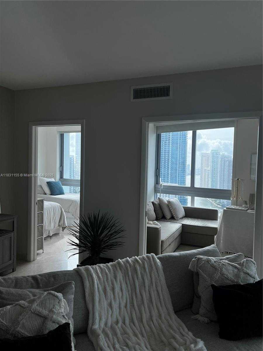 Small Image of 350 SOUTH MIAMI AVE #3302, Miami Number 72