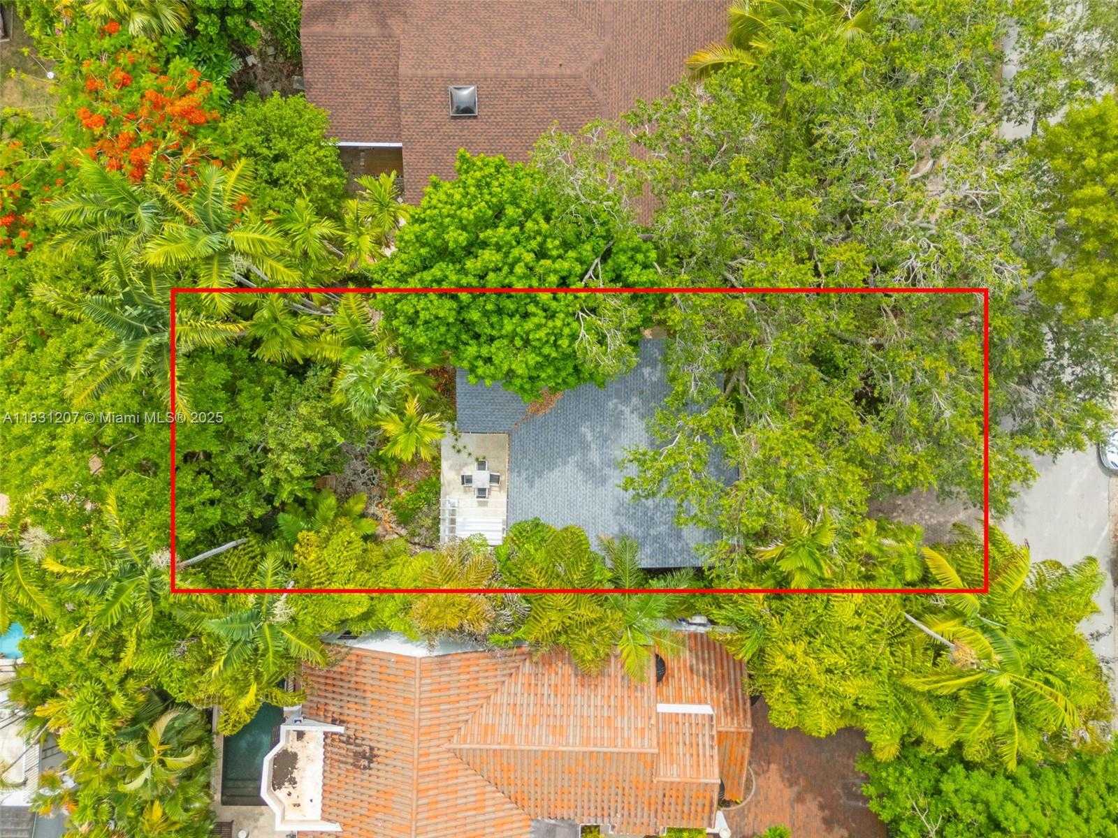 Small Image of 4151 EL PRADO BLVD, Miami Number 30