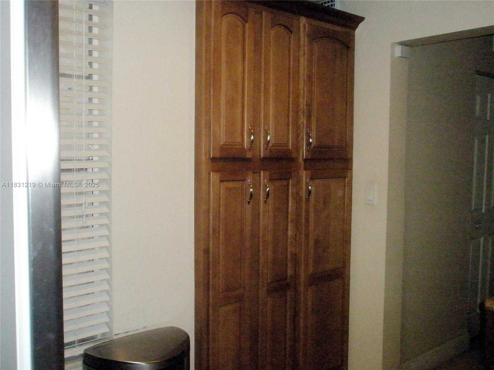 Small Image of 10794 NORTH KENDALL DR #B24, Miami Number 12