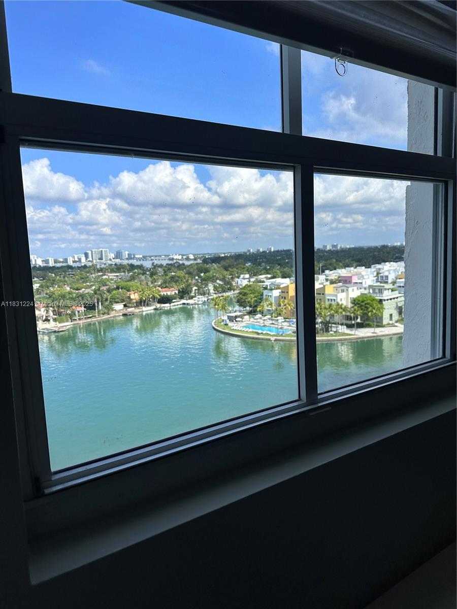 Small Image of 5880 COLLINS AVE #1203, Miami Beach Number 44