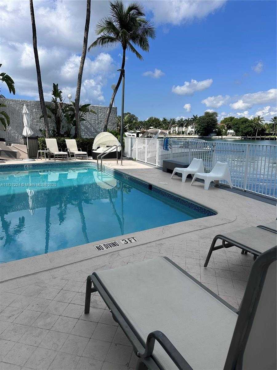 Small Image of 5880 COLLINS AVE #1203, Miami Beach Number 46