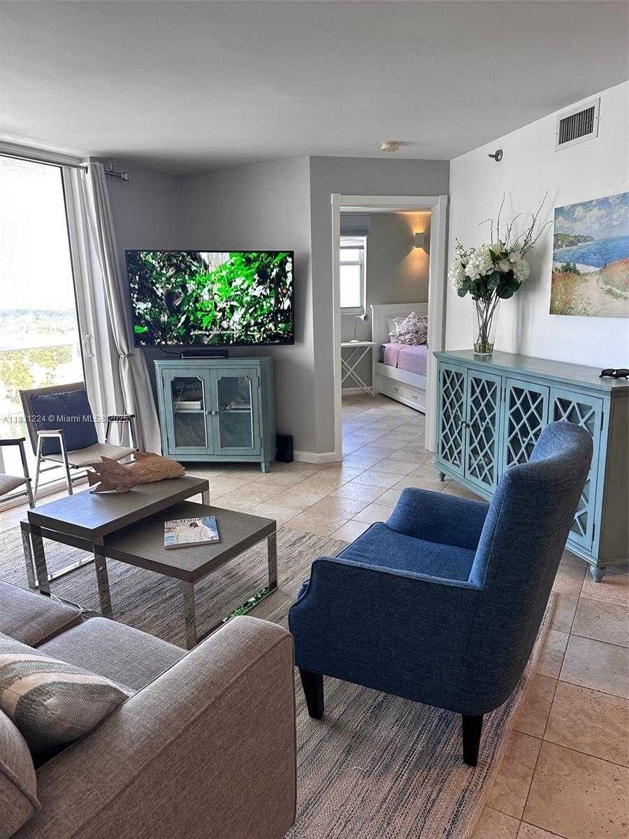 Small Image of 5880 COLLINS AVE #1203, Miami Beach Number 8