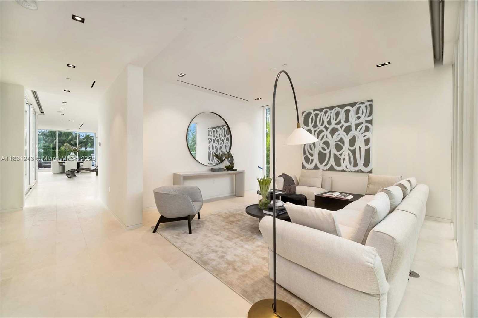 Small Image of 1011 WEST 48TH ST #8, Miami Beach Number 16
