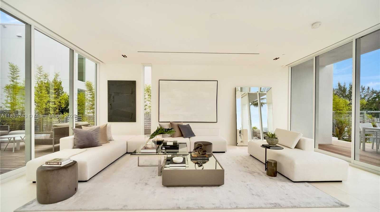 Small Image of 1011 WEST 48TH ST #8, Miami Beach Number 3
