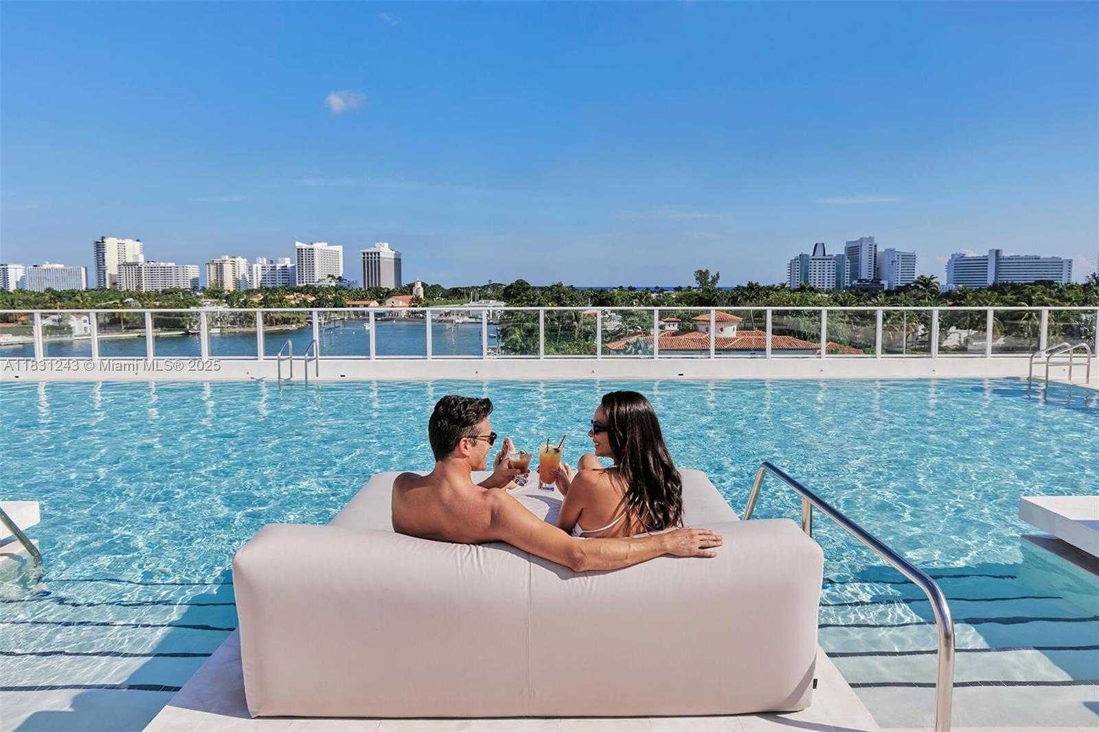 Small Image of 1011 WEST 48TH ST #8, Miami Beach Number 48