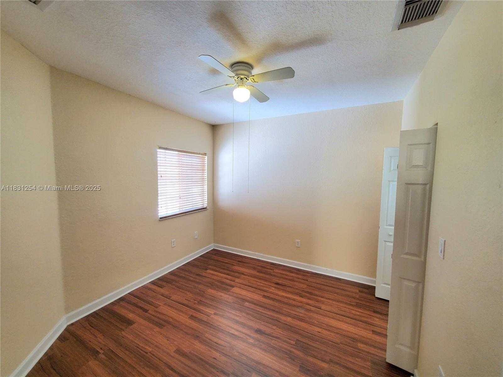 Small Image of 9409 SOUTH WEST 225TH ST, Cutler Bay Number 21