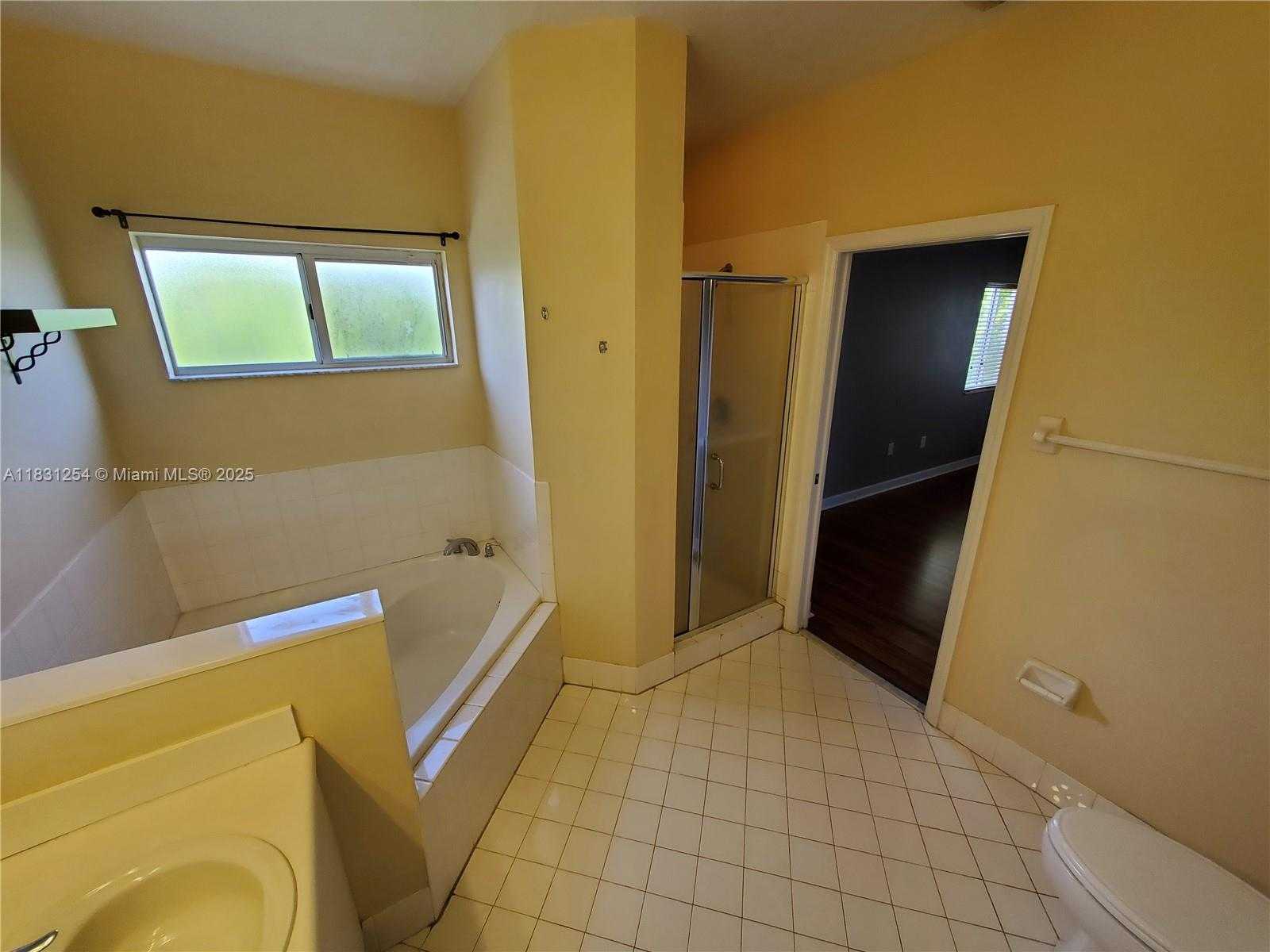 Small Image of 9409 SOUTH WEST 225TH ST, Cutler Bay Number 28