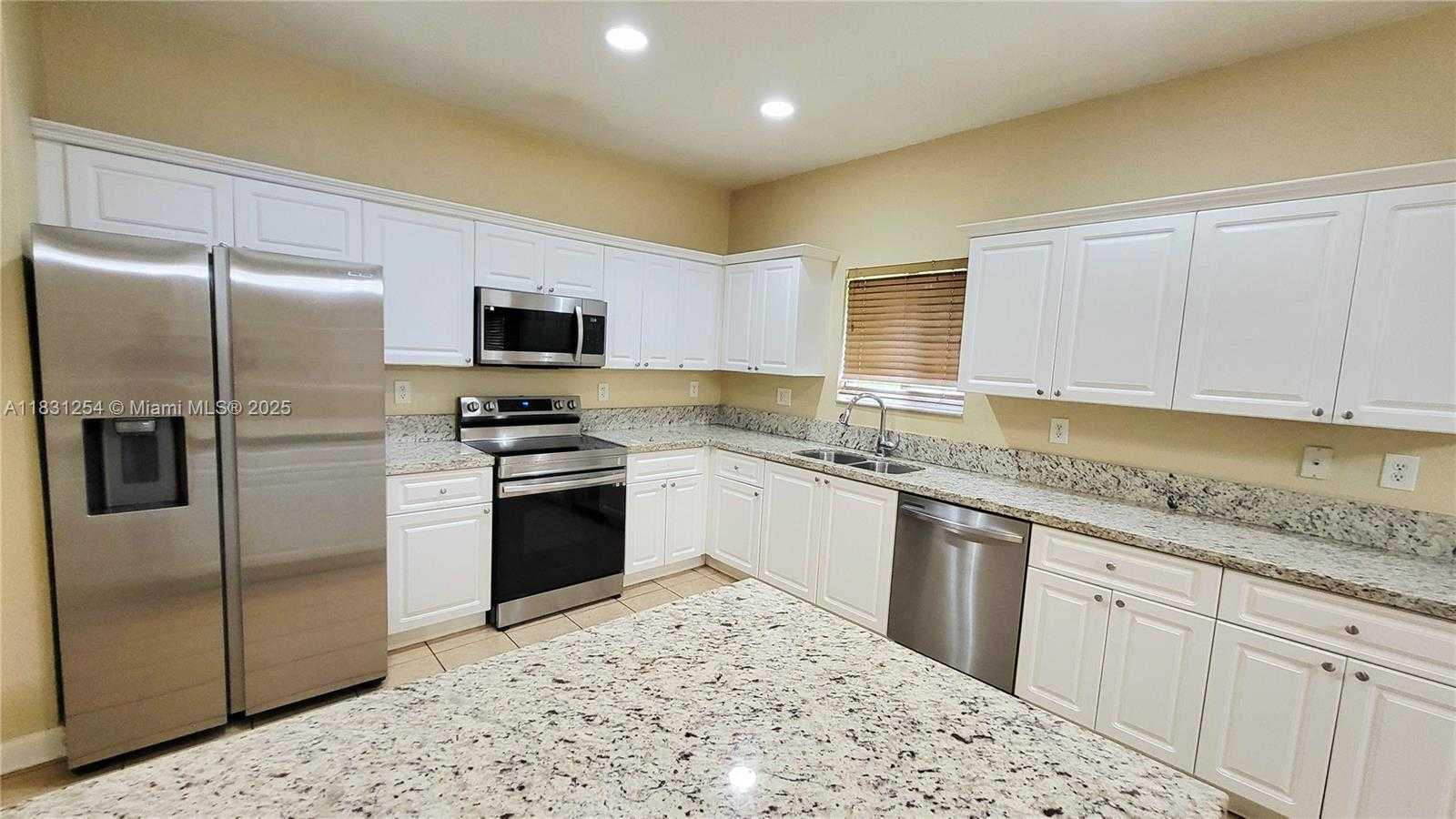 Small Image of 9409 SOUTH WEST 225TH ST, Cutler Bay Number 32