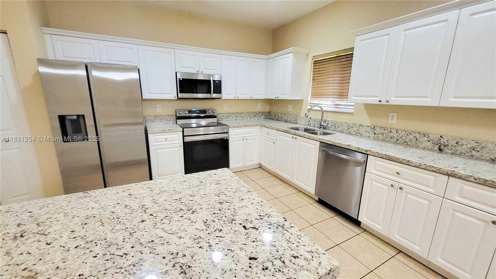 Small Image of 9409 SOUTH WEST 225TH ST, Cutler Bay Number 33