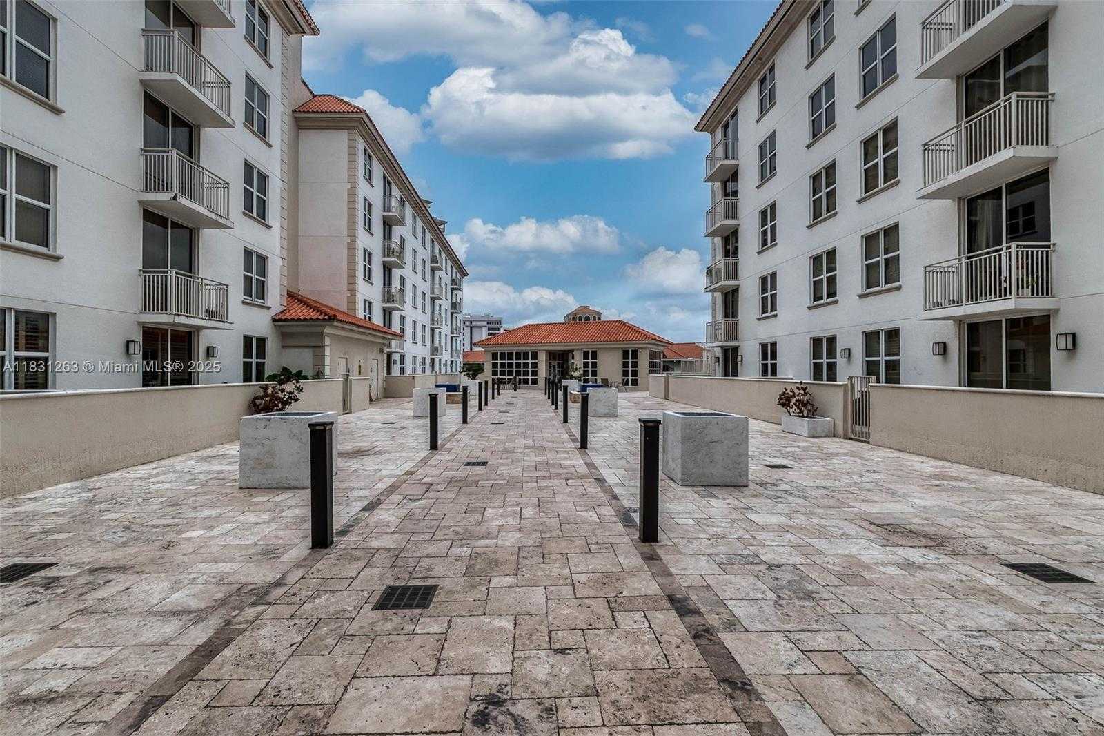 Small Image of 2030 SOUTH DOUGLAS RD #718, Coral Gables Number 23