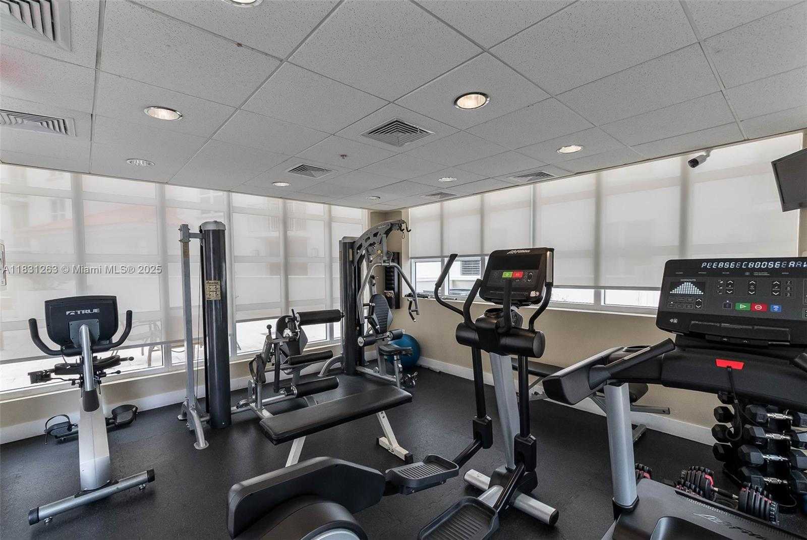 Small Image of 2030 SOUTH DOUGLAS RD #718, Coral Gables Number 29