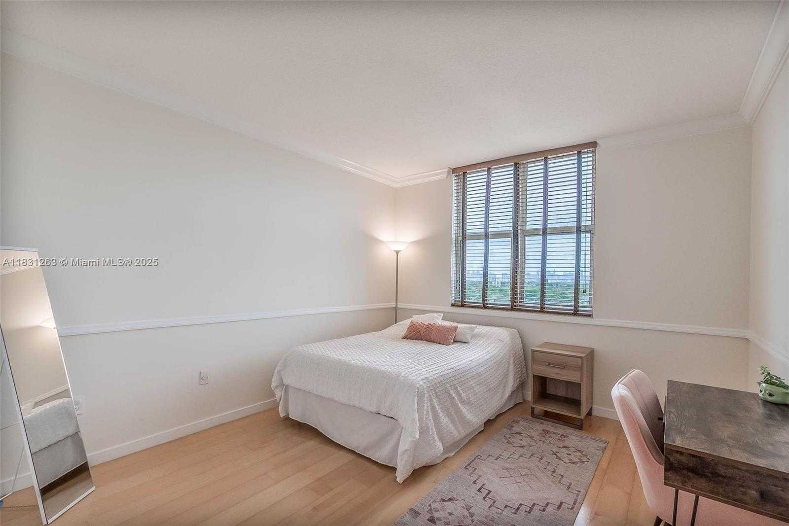 Small Image of 2030 SOUTH DOUGLAS RD #718, Coral Gables Number 8