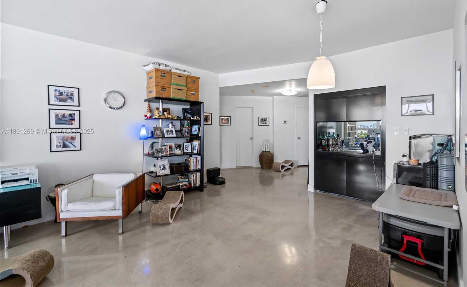 Small Image of 4925 COLLINS AVE #8F, Miami Beach Number 10
