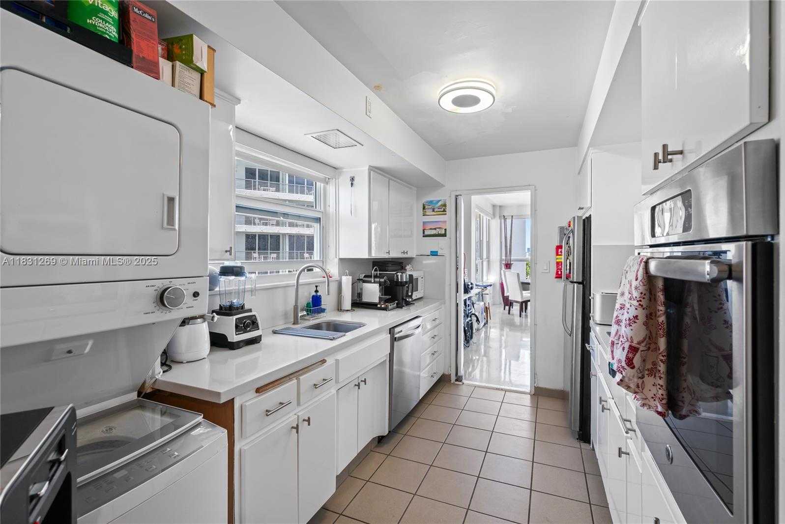 Small Image of 4925 COLLINS AVE #8F, Miami Beach Number 14