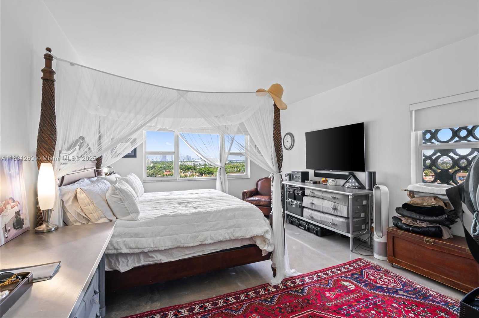 Small Image of 4925 COLLINS AVE #8F, Miami Beach Number 20