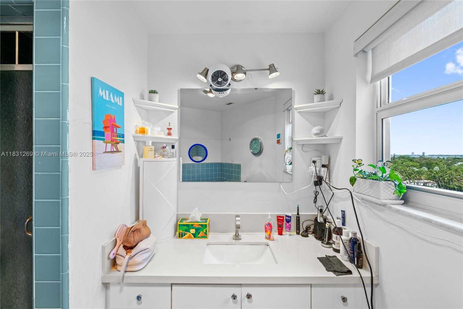 Small Image of 4925 COLLINS AVE #8F, Miami Beach Number 30