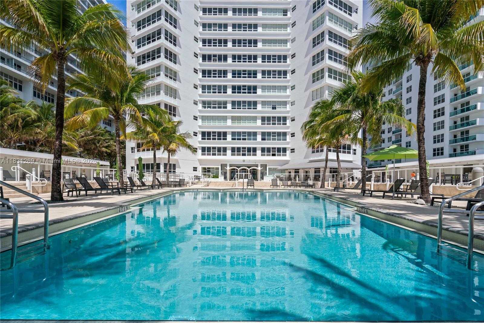 Small Image of 4925 COLLINS AVE #8F, Miami Beach Number 35