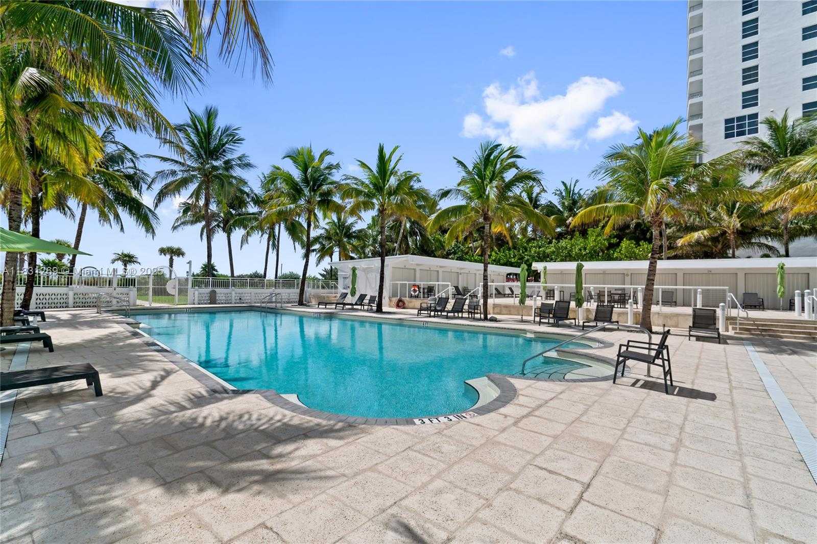 Small Image of 4925 COLLINS AVE #8F, Miami Beach Number 36