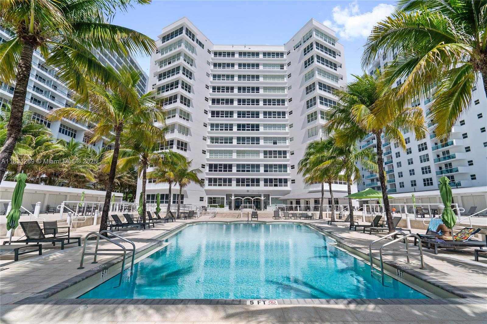 Small Image of 4925 COLLINS AVE #8F, Miami Beach Number 38