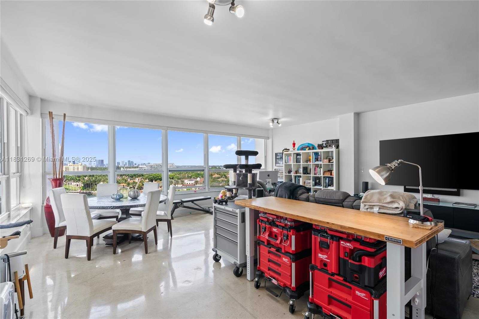 Small Image of 4925 COLLINS AVE #8F, Miami Beach Number 7