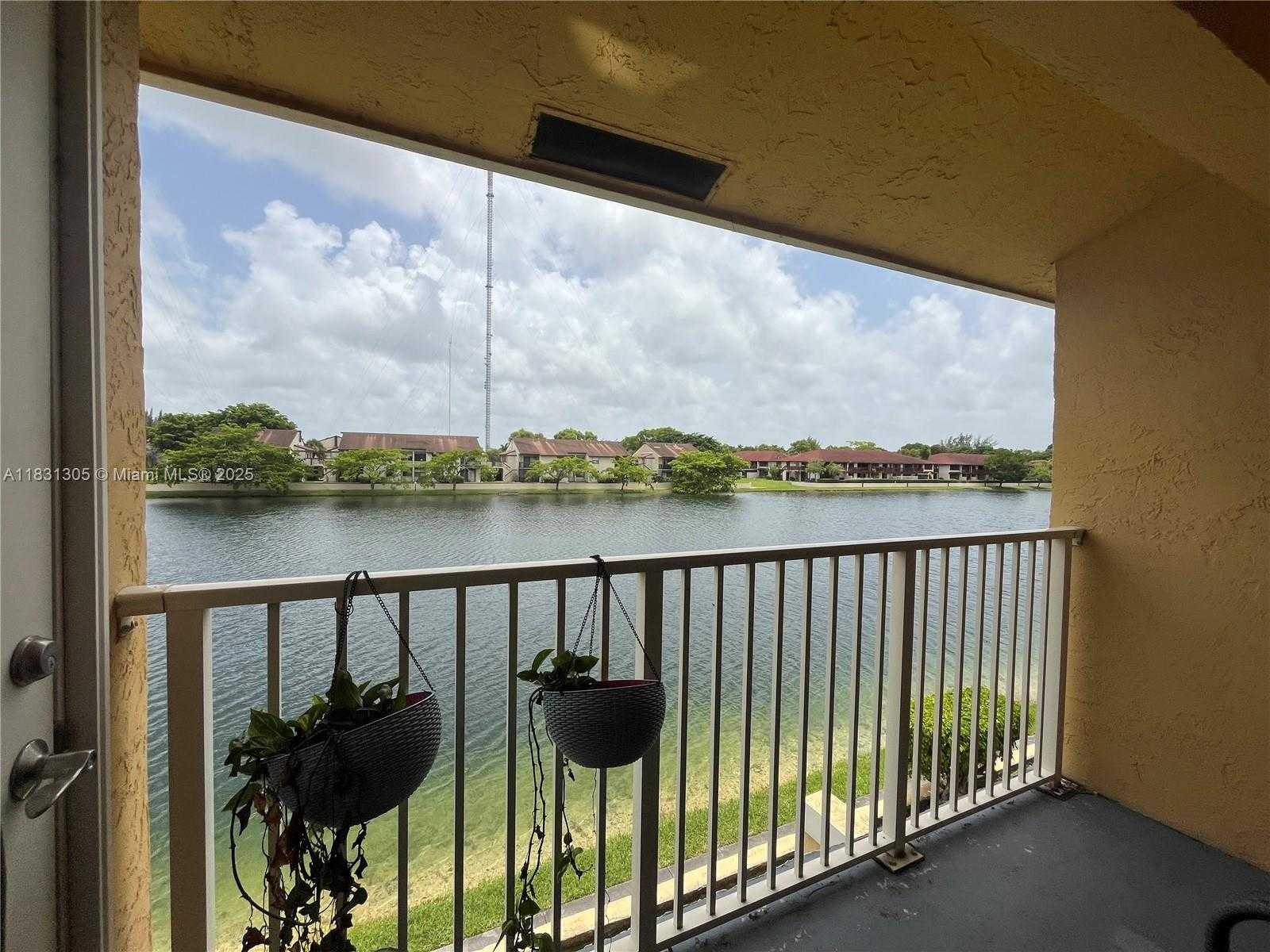 Small Image of 450 NORTH WEST 214TH ST #205, Miami Gardens Number 3