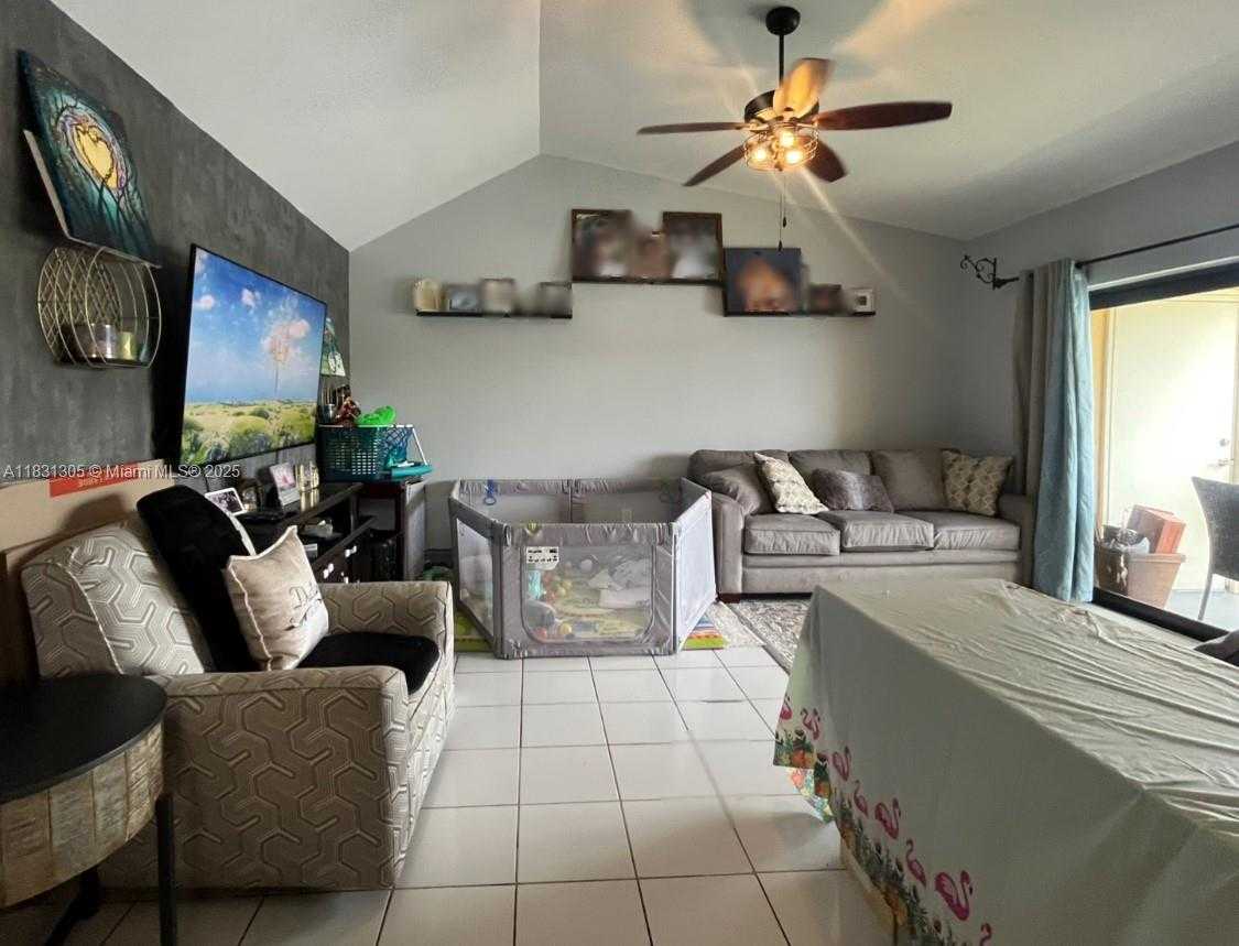 Small Image of 450 NORTH WEST 214TH ST #205, Miami Gardens Number 4