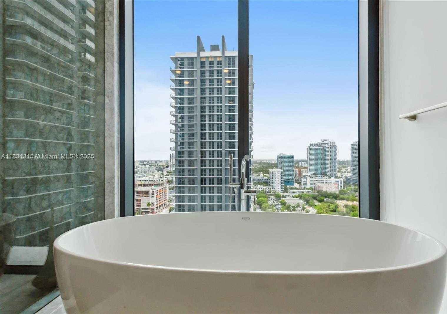Small Image of 480 NORTH EAST 31 ST #2307, Miami Number 33